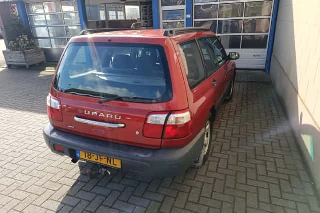 Subaru Forester (2002) thumbnail 4