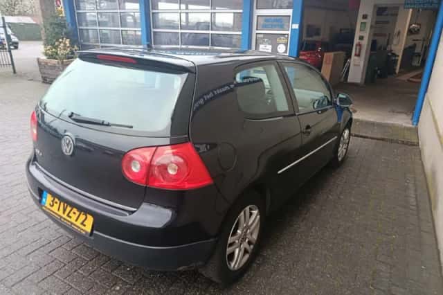 Volkswagen Golf (2008) thumbnail 4
