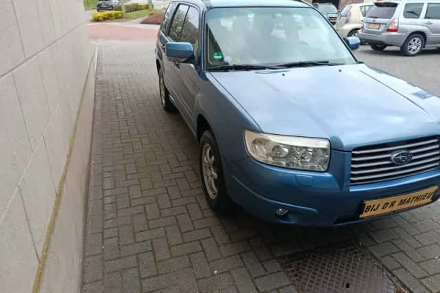 Subaru Forester (2008) thumbnail 3