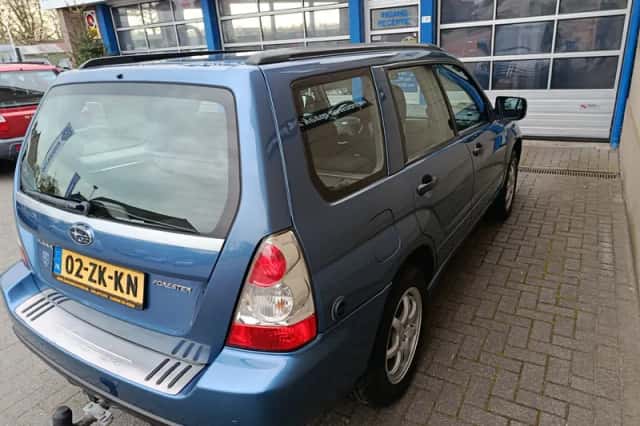 Subaru Forester (2008) thumbnail 5