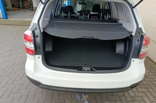 Subaru Forester (2017) thumbnail 6