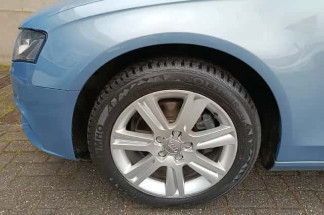 Audi A4 (2008) thumbnail 5