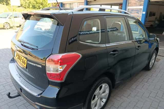 Subaru Forester (2014) thumbnail 5
