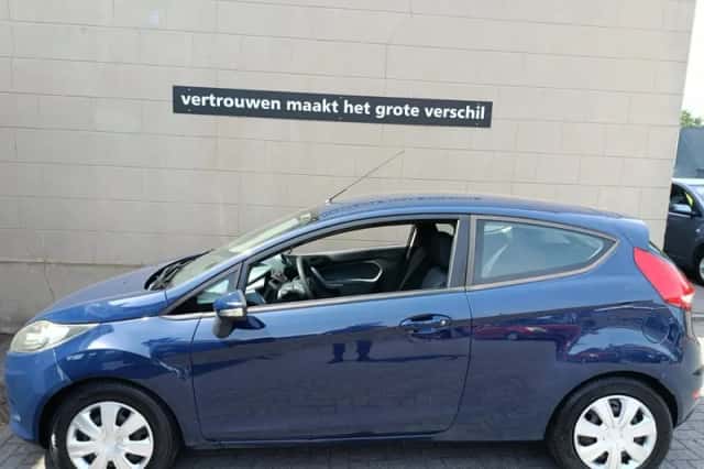 Ford Fiesta (2009) thumbnail 1