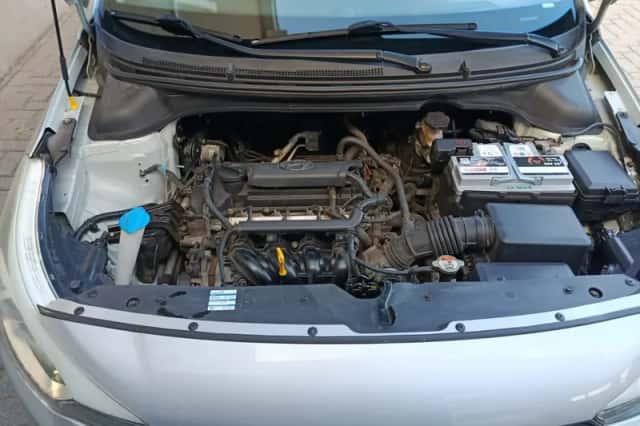 Hyundai i20 (2015) thumbnail 4