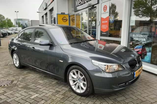BMW 5-Serie (2007) thumbnail 6