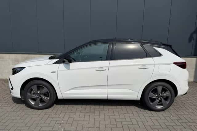 Opel Grandland (2023) thumbnail 6