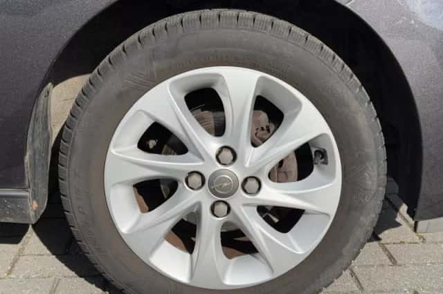 Opel Karl (2015) thumbnail 4