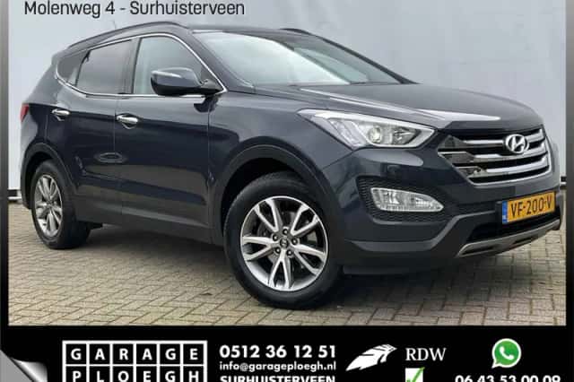 Hyundai Santa Fe (2013) thumbnail 1