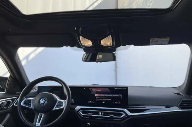 BMW i4 (2023) thumbnail 6