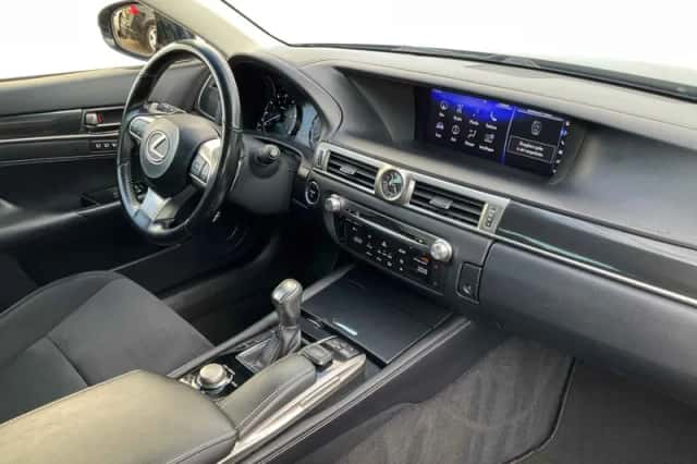 Lexus GS (2016) thumbnail 3