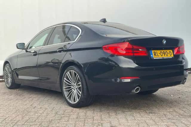 BMW 5-Serie (2018) thumbnail 2