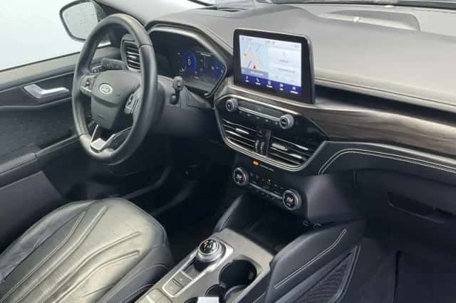 Ford Kuga (2020) thumbnail 3