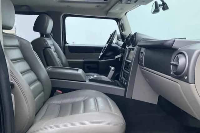 Hummer H2 (2004) thumbnail 3