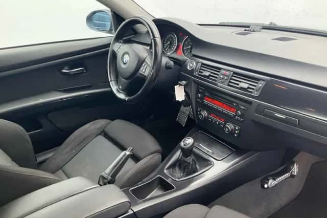 BMW 3-Serie (2009) thumbnail 3