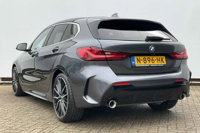 BMW 1-Serie (2021) thumbnail 2