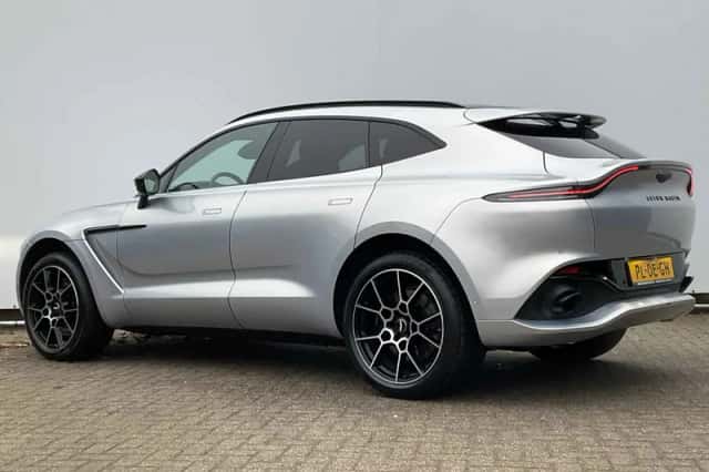 Aston Martin DBX (2020) thumbnail 2