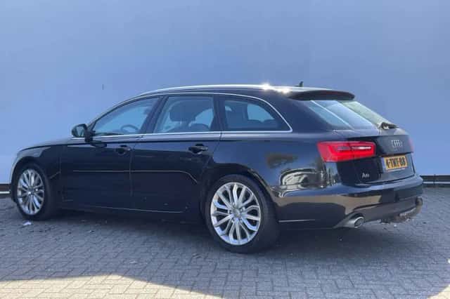Audi A6 (2014) thumbnail 2