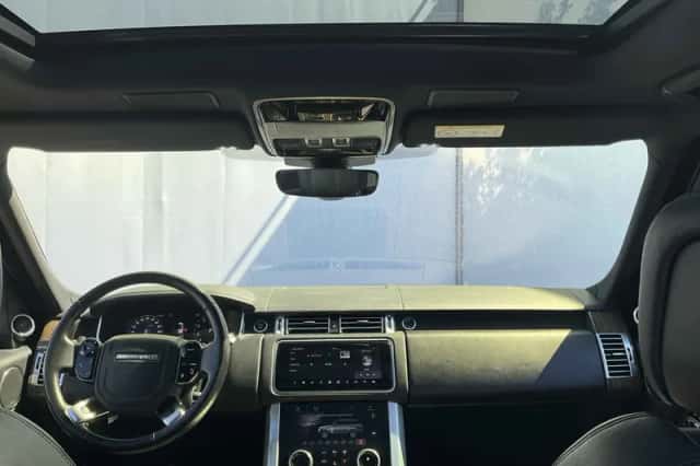 Land Rover Range Rover (2018) thumbnail 4