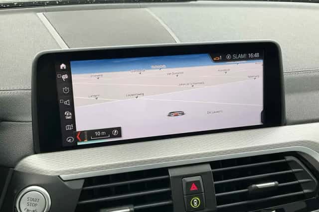BMW X4 (2019) thumbnail 6