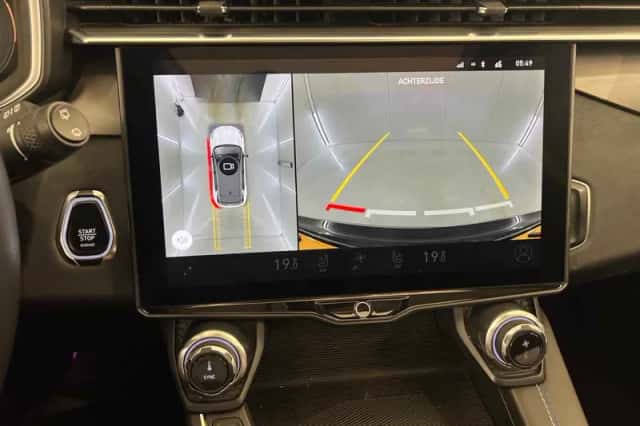 Lynk & Co 01 (2023) thumbnail 5