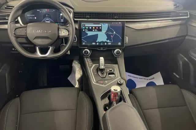 Lynk & Co 01 (2024) thumbnail 3