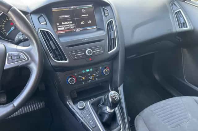 Ford Focus (2016) thumbnail 4