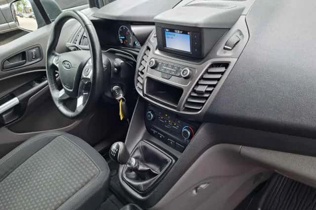 Ford Transit Connect (2019) thumbnail 3
