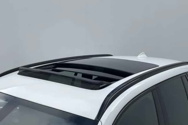 BMW X3 (2013) thumbnail 4