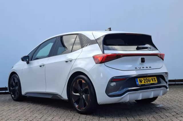 CUPRA Born (2021) thumbnail 2