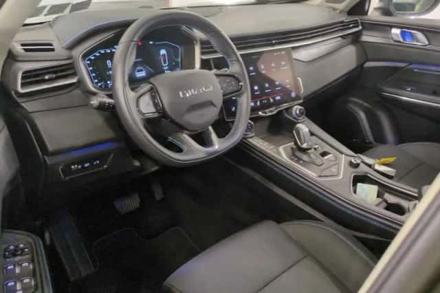 Lynk & Co 01 (2022) thumbnail 3