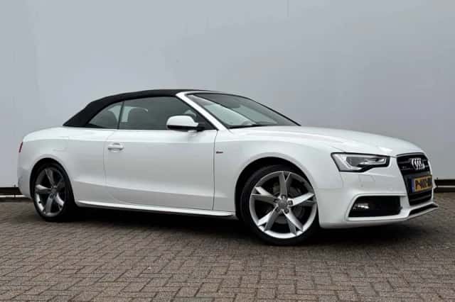 Audi A5 (2013) thumbnail 3