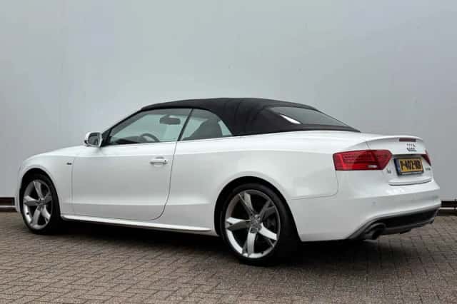 Audi A5 (2013) thumbnail 4