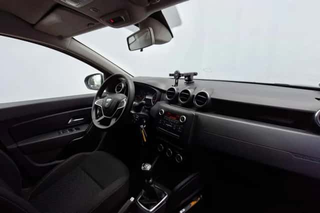 Dacia Duster (2019) thumbnail 3