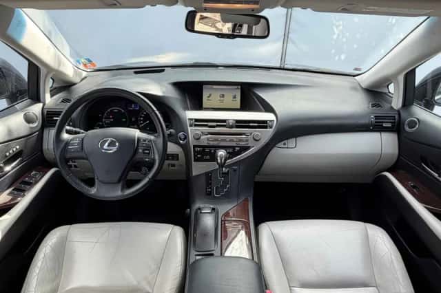 Lexus RX (2010) thumbnail 4