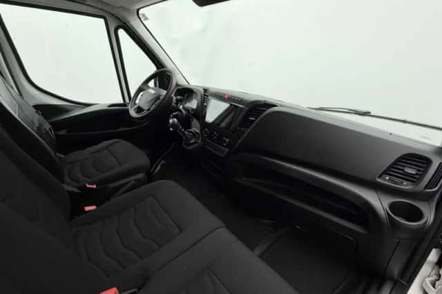 Iveco Daily (2015) thumbnail 3