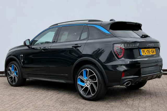 Lynk & Co 01 (2022) thumbnail 2