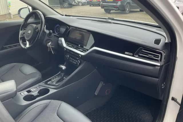 Kia Niro (2020) thumbnail 3