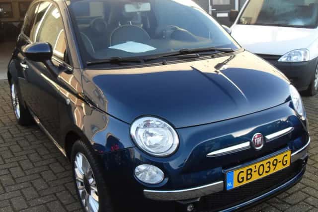 Fiat 500 (2015) thumbnail 1