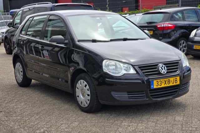 Volkswagen Polo (2007) thumbnail 3