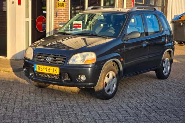 Suzuki Ignis (2004) thumbnail 1