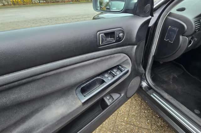 Volkswagen Passat (2001) thumbnail 5