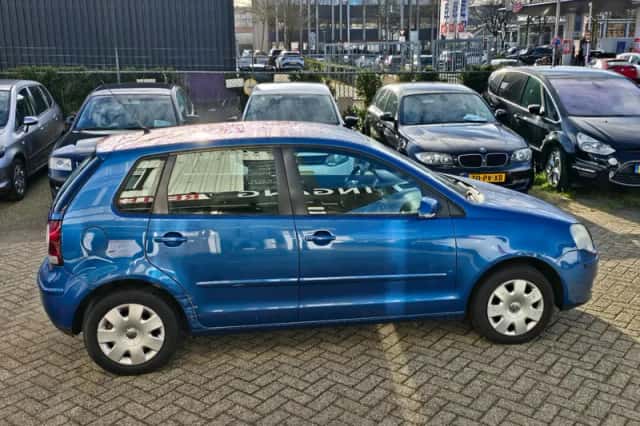 Volkswagen Polo (2007) thumbnail 4