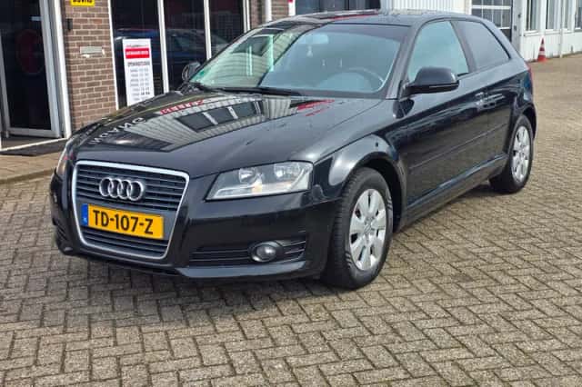 Audi A3 (2010) thumbnail 1