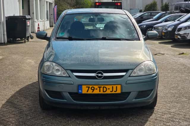 Opel Corsa (2006) thumbnail 2