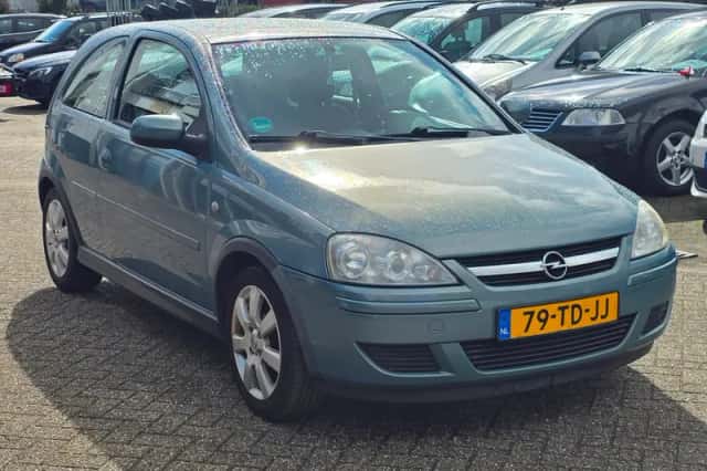 Opel Corsa (2006) thumbnail 3
