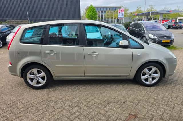 Ford C-Max (2010) thumbnail 4