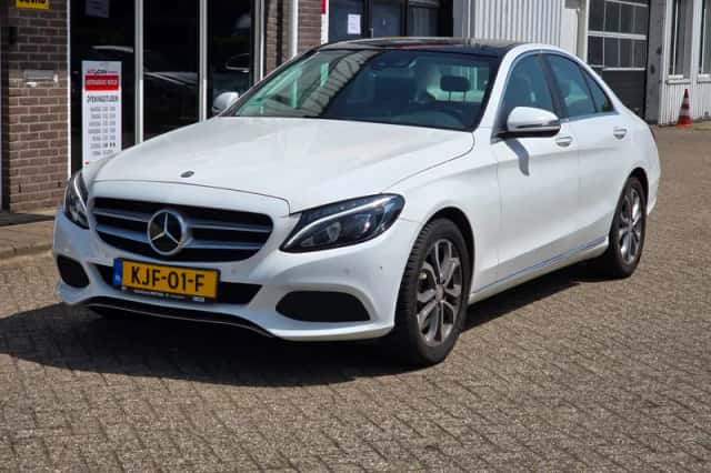 Mercedes-Benz C-Klasse (2016) thumbnail 1