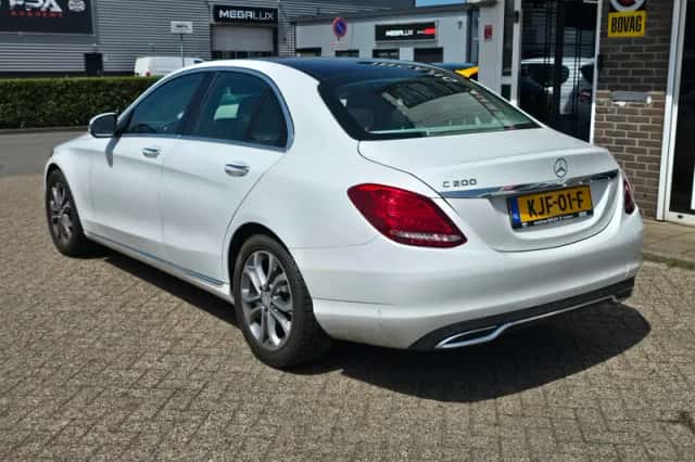 Mercedes-Benz C-Klasse (2016) thumbnail 5