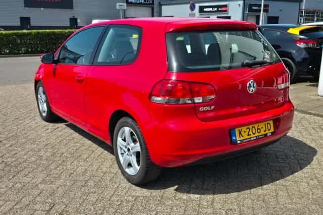 Volkswagen Golf (2009) thumbnail 5